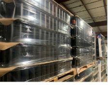 10,000 Round Quart Bottles with Caps Bid per 1000 (LOCATED IN IOWA,