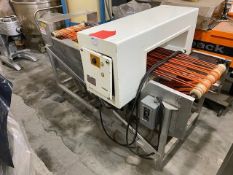 Loma Metal Detector, with Aprox. 24