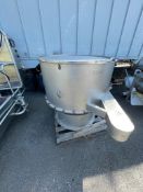 Vibratory shaker 24 in depth 39 in diam mounted on s/s frame with casters, frame dim appx 40