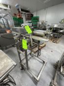 PISTON FILLER MOUNTED ON CASTERS (RIGGING, LOADING, SITE MANAGEMENT FEE $200)