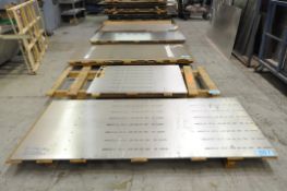 Lot-Aluminum Sheets: (1) 48