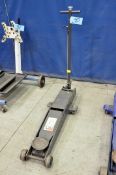 Dayton Model 3ZC66, 5-Ton Capacity Portable Hydraulic Floor Jack