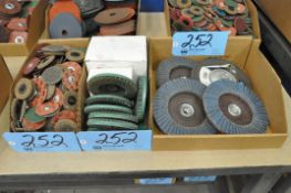 Lot-Abrasive and Flapper Disks in (3) Boxes, (Bldg 1)