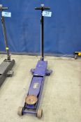 Westward 5-Ton Capacity Portable Hydraulic Floor Jack, (Bldg 1)