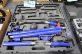 Westward Model 3ZC68A, 4-Ton Capacity Hydraulic Ram System with Case