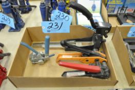Lot-Manual Box Staple Guns in (1) Box, (Bldg 1)