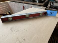 Lot of (2) Levels - 2 ft.