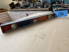 Lot of (2) Levels - 2 ft.