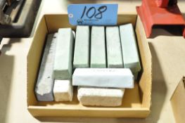 Lot-Buffing Compound in (1) Box