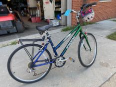 Trek Millennia HT 10-Speed Ladies Bicycle with Helmet