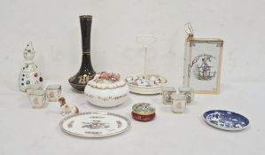 Collection of china and other thimbles and other ceramic items (1 box)