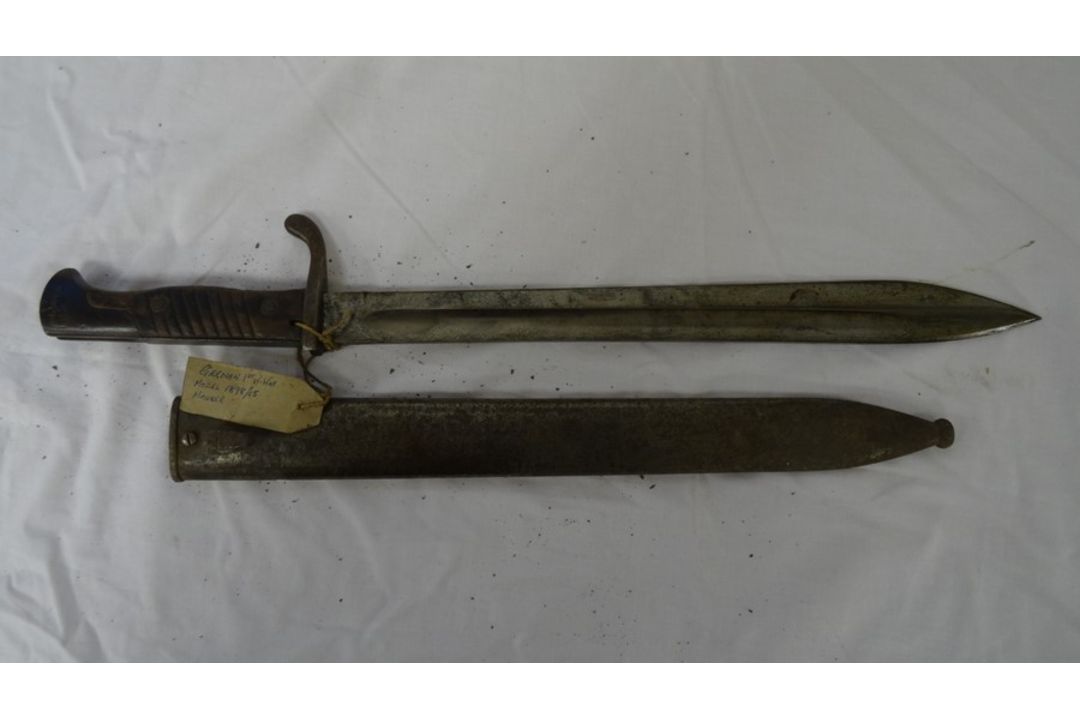 German WWI Mauser, model 1898/05, blade stamped Carl Eickhorn,Solingen - Image 1 of 2