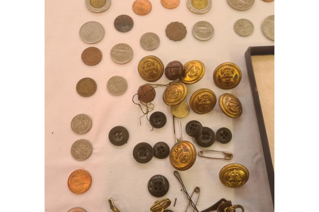 UK proof set of coins, loose coins, buttons, compass and a silver masonic medal - Image 3 of 10