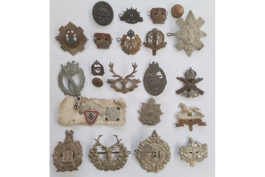Collection of British military cap badges and WWII German badges (1 bag) Condition ReportPlease - Image 1 of 3