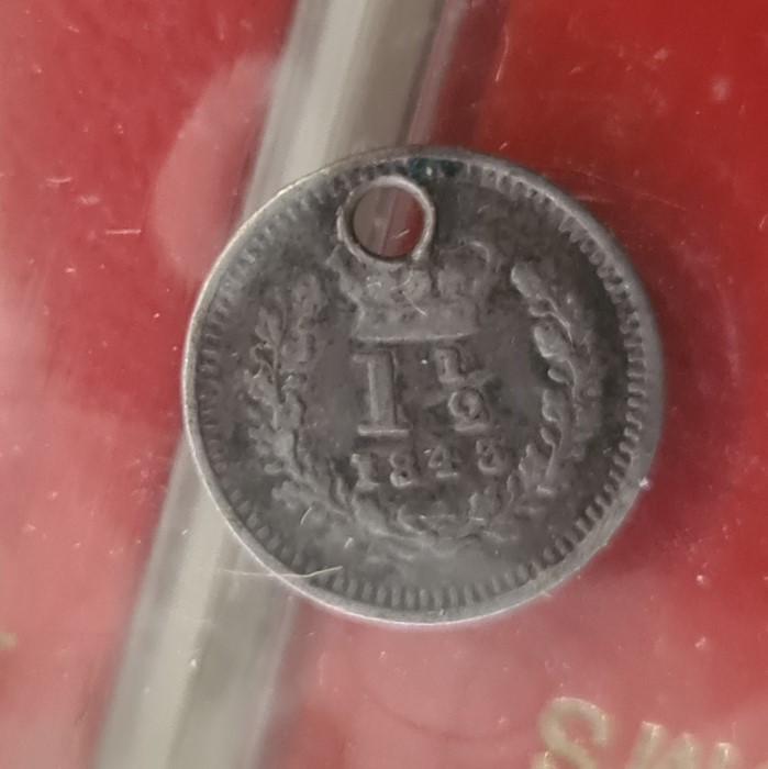 Various world coins, including silver half crowns (3) commemorative crowns including Edward VII - Image 5 of 15
