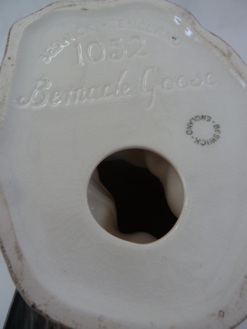 Beswick Barnacle goose 1052  Part of the Wildfowl and Wetlands Trust Collection Condition ReportWear - Image 3 of 3