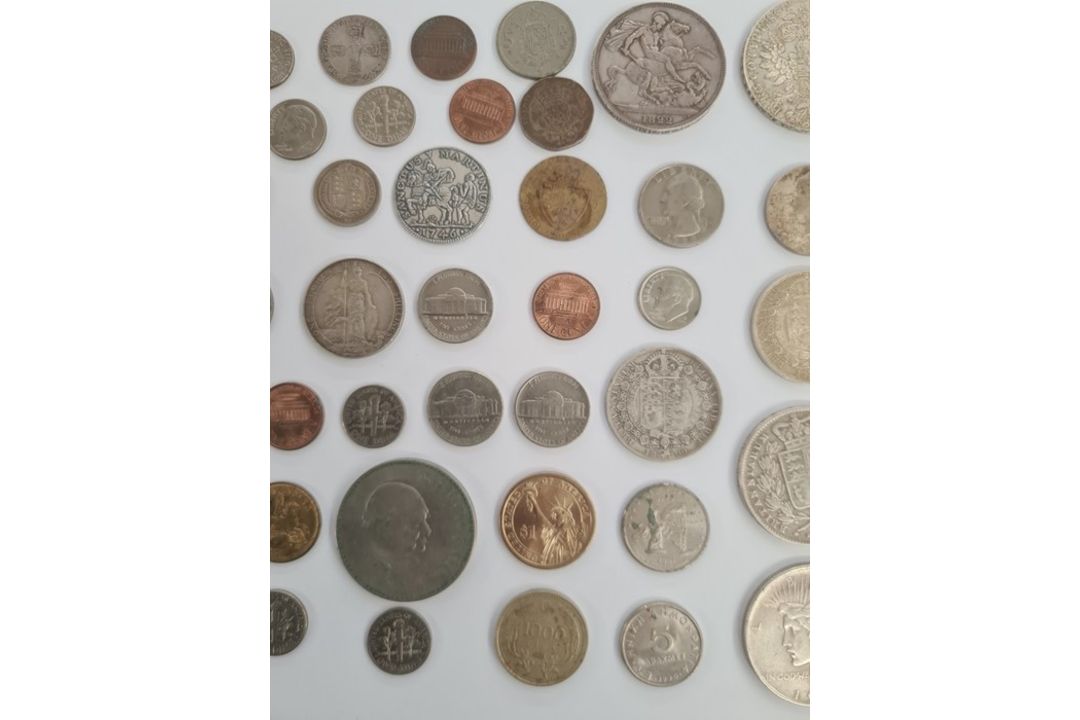 Victoria 1844 crown, 1822 George IV crown, previously cleaned tertio edge and various world coins - Image 3 of 4
