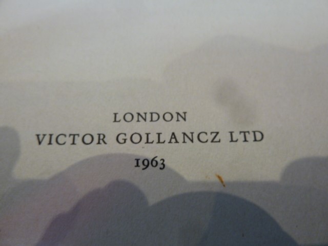 Le Carre, John  "The Spy Who Came in from the Cold", Victor Gollancz 1963, pale blue cloth with gilt - Image 15 of 19
