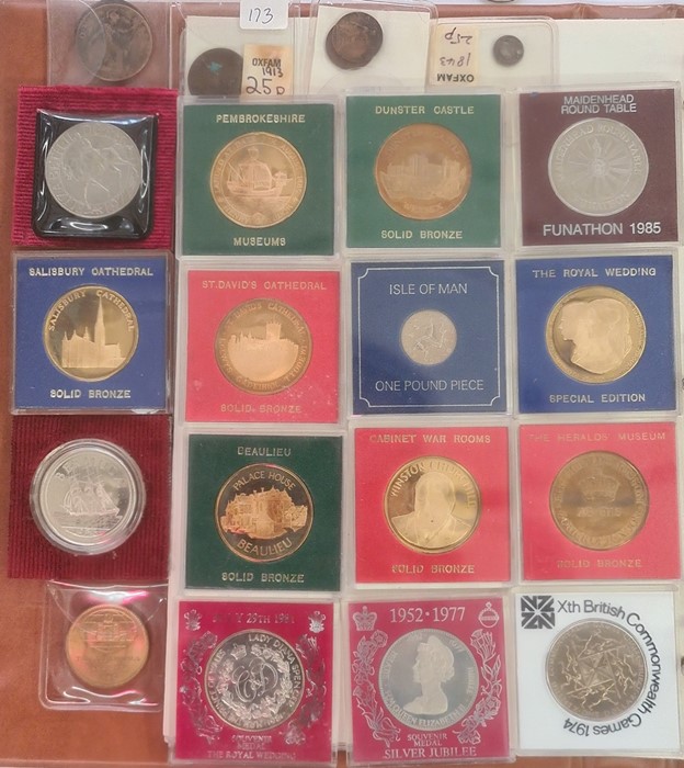 Various world coins, including silver half crowns (3) commemorative crowns including Edward VII - Image 3 of 15