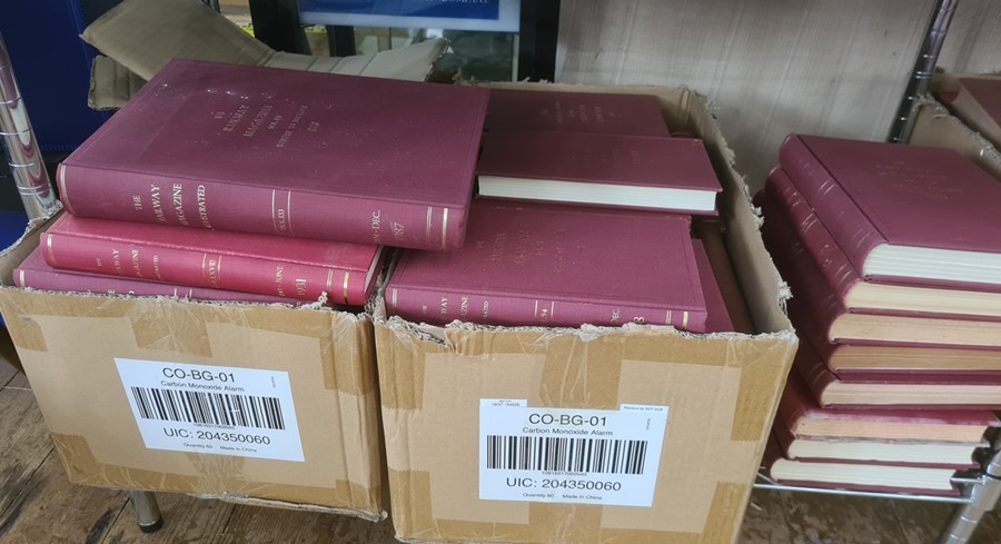 Large quantity of bound copies of "The Railway Magazine" 1897 to 1990's, with folding plates, etc (9 - Image 2 of 5
