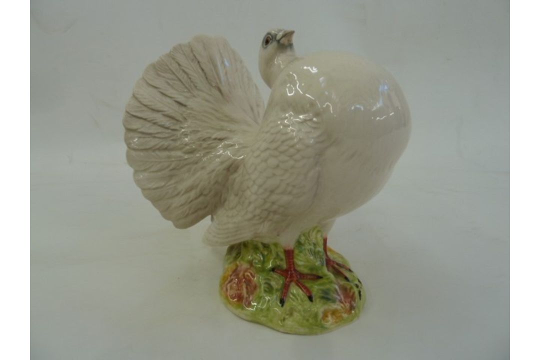 Beswick Fantail Pigeon 1614 Part of the Wildfowl and Wetlands Trust Collection  Condition - Image 1 of 4