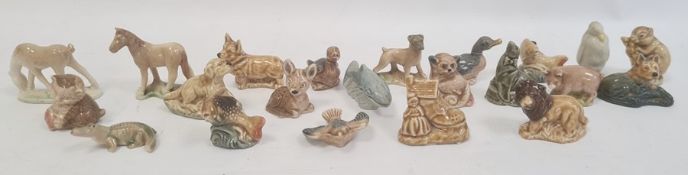 Quantity of Wade Whimsies animals and models (1 box)