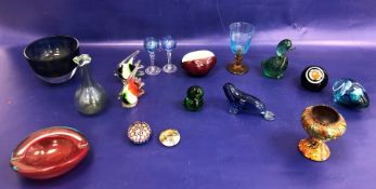 Abelman glass paperweight with target design, inscribed to base 'IPI-103 1980', a Caithness 'Wave