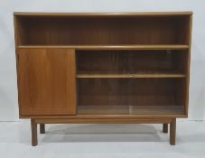20th century MAH McIntosh lounge display unit, the rectangular top above assorted shelves, two glass