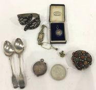 Scottish hardstone set silver-coloured box, heart-shaped, 6cm, two silver fiddle pattern