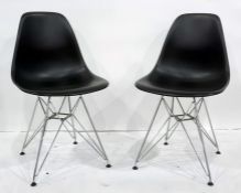 Set of six reproduction Charles & Ray Eames Vitra chairs, moulded plastic on metal bases (6)