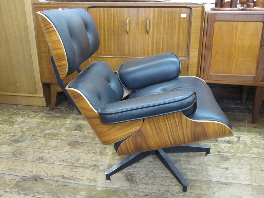 Charles and Ray Eames lounge chair and ottoman, Herman Miller Collection in black leather, unmarked, - Image 4 of 19