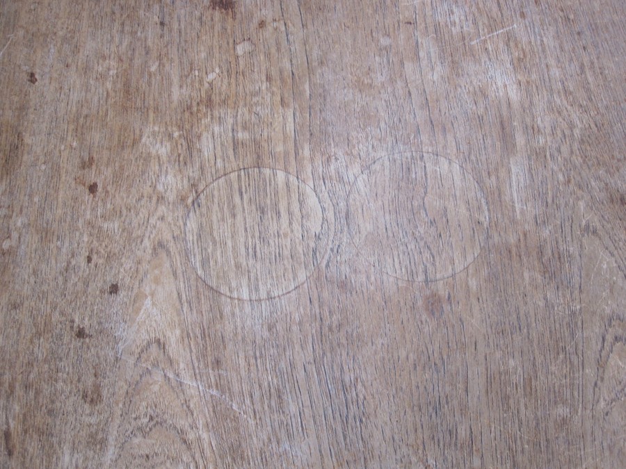 Arts and Crafts light oak circular dining table on three tapering supports, 120cm diameter approx - Image 2 of 2