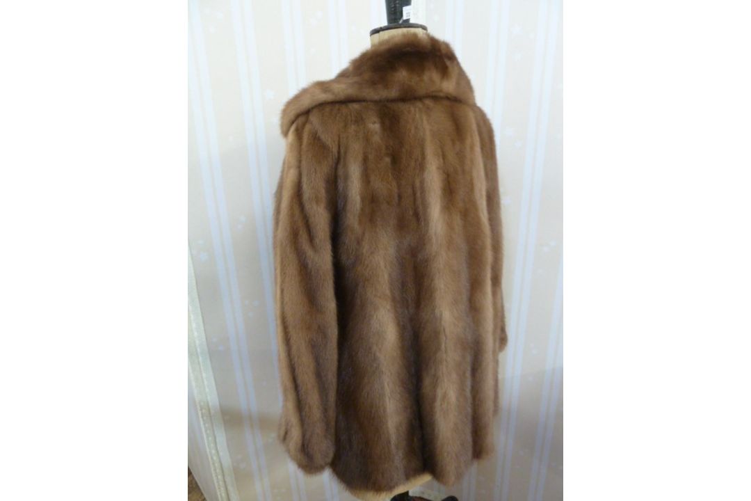 Vintage mink coat with cuff sleeves, deep shawl collar - Image 2 of 2