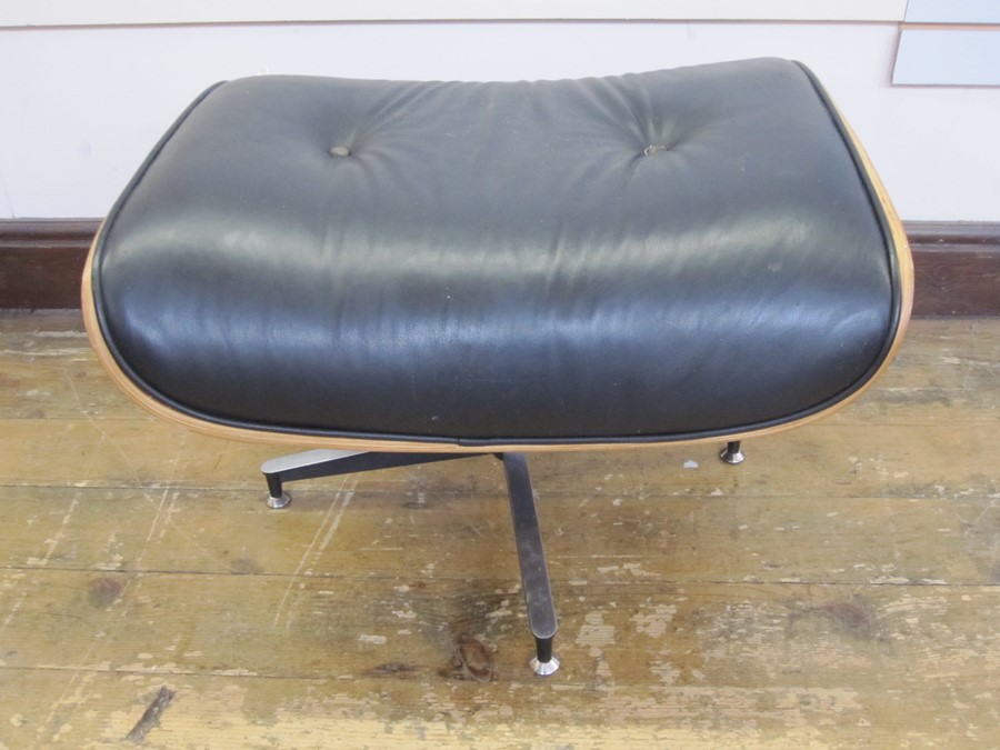 Charles and Ray Eames lounge chair and ottoman, Herman Miller Collection in black leather, unmarked, - Image 3 of 19