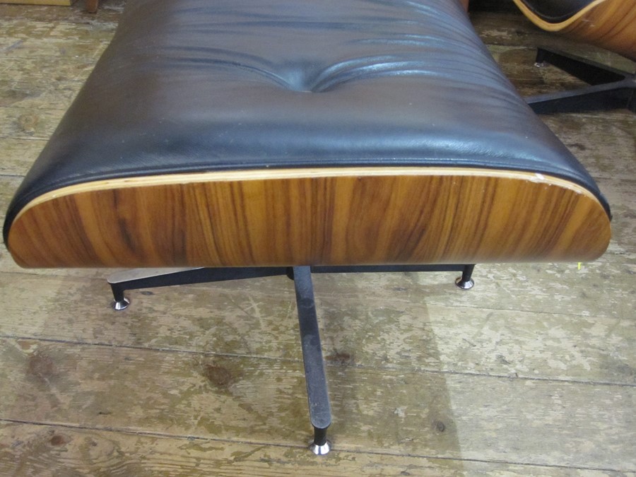 Charles and Ray Eames lounge chair and ottoman, Herman Miller Collection in black leather, unmarked, - Image 16 of 19