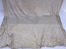Large assuit shawl with silver-coloured metal Condition ReportA hole - show in images Tarnished Size