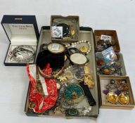 A quantity of silver jewellery and costume jewellery, earrings, clip on earrings, pendants,