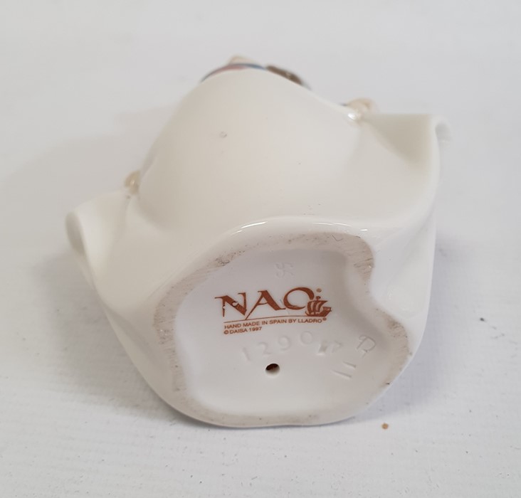 Lladro group of girl washing a dog, another model of rabbit, another cow, seated and swan with - Image 15 of 15