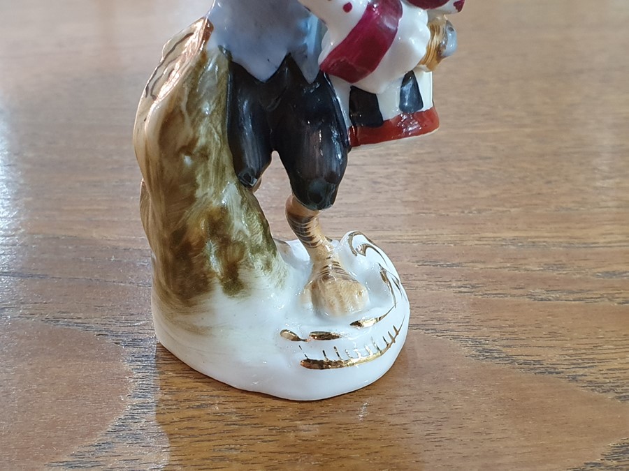 Limoges porcelain cachou box in the form of a rabbit with vegetable, 8cm high and continental - Image 7 of 26