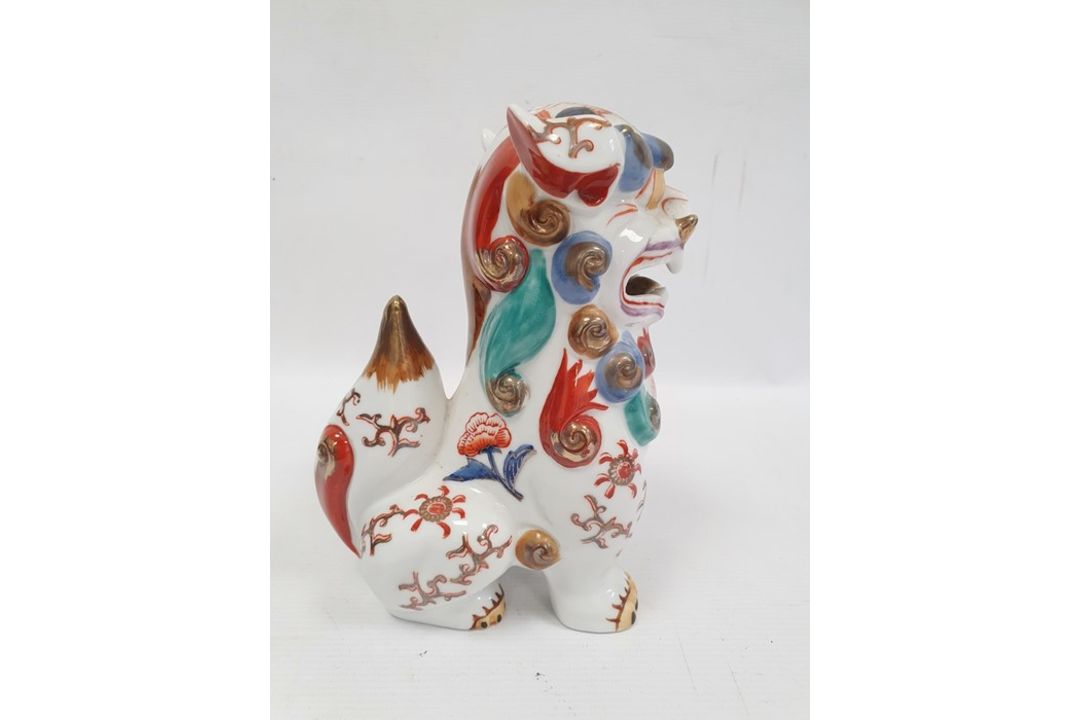 Chinese turquoise glazed model Buddhist lion,18cm high, two various bisque and partly glazed figures - Image 5 of 31