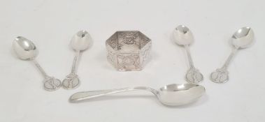 Victorian silver napkin ring of hexagonal form, engraved with flowers, London 1884, set of four