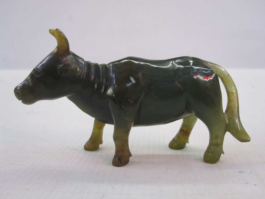 Green jade ox, 5.3cm high x 9.5cm long