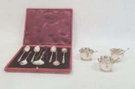 Set of three silver salts by Atkin Brothers, Sheffield 1899, of lobed form, on three ball feet, with