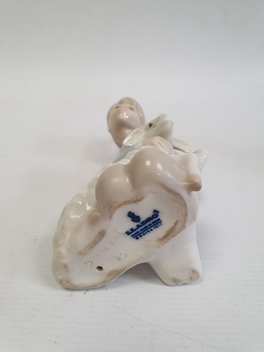 Lladro group of girl washing a dog, another model of rabbit, another cow, seated and swan with - Image 12 of 15