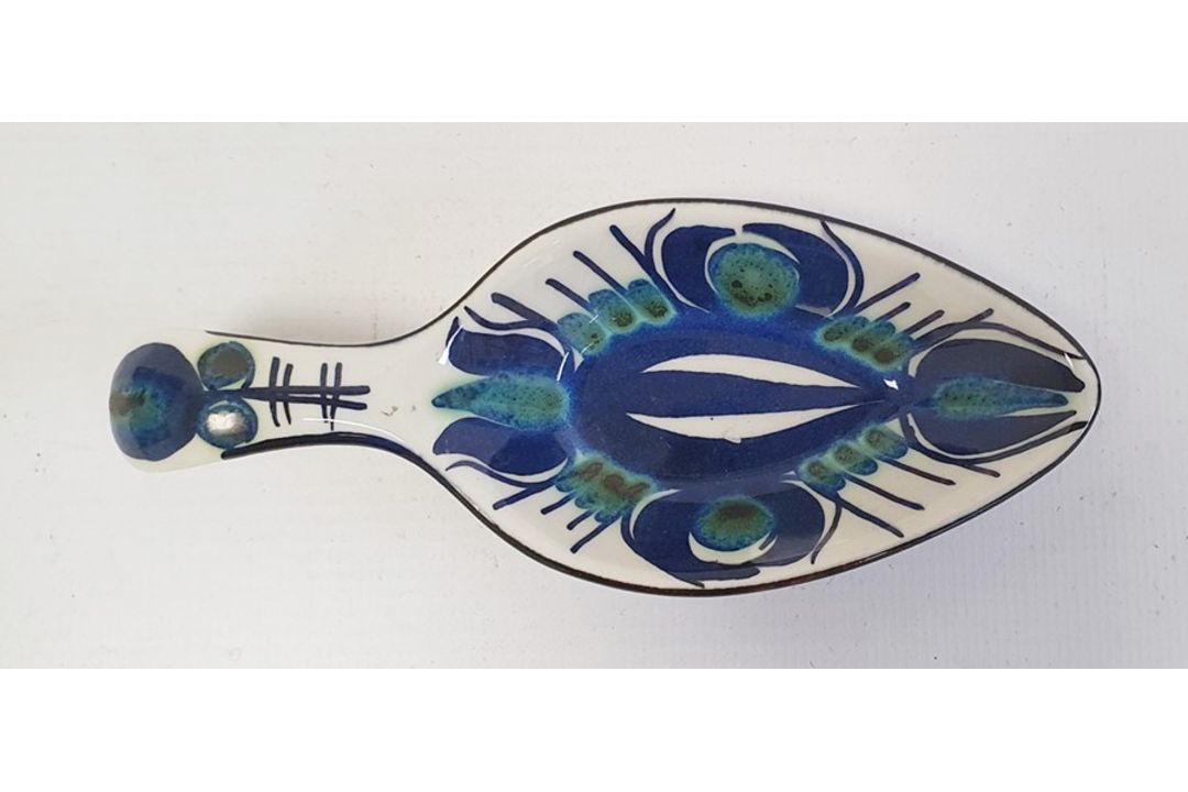 Royal Copenhagen porcelain plate painted with 'Trifolium Alpestre', having shaped gilt and pierced - Image 12 of 21