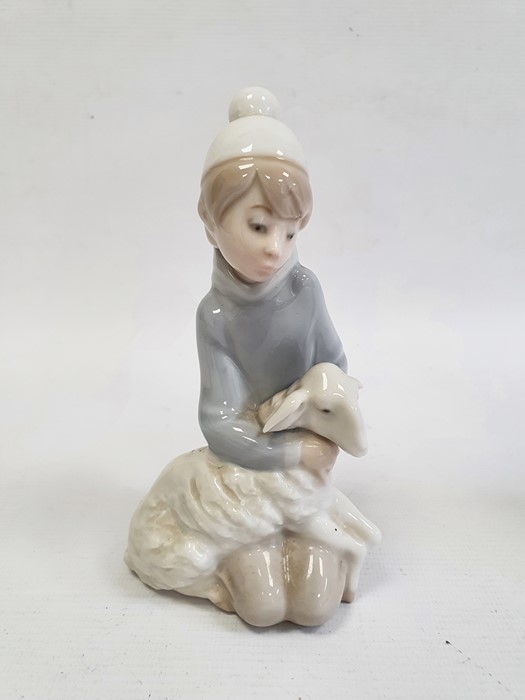 Lladro group of girl washing a dog, another model of rabbit, another cow, seated and swan with - Image 10 of 15