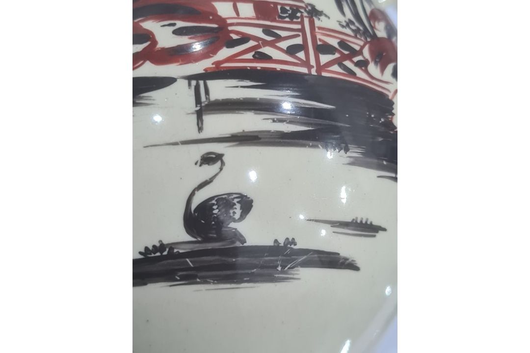 18th century English creamware teapot, the bulbous body with chinoiserie lakeside landscape in - Image 6 of 10