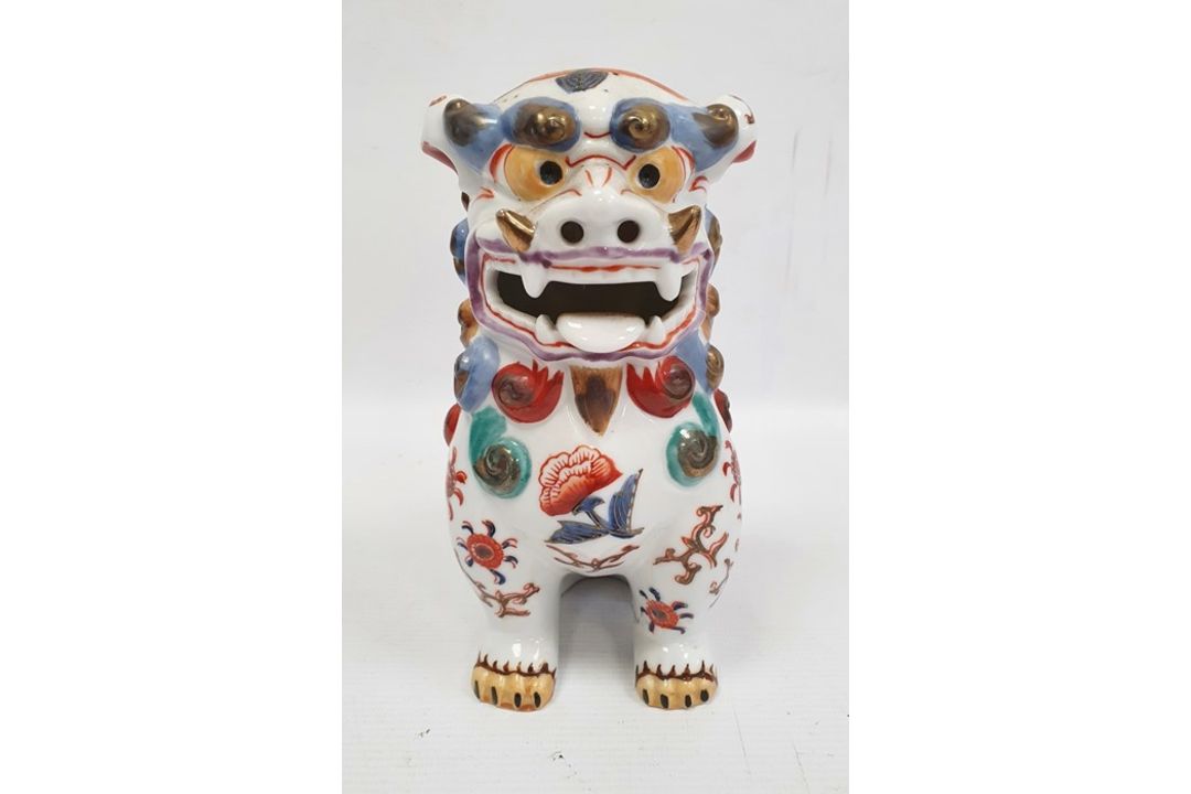 Chinese turquoise glazed model Buddhist lion,18cm high, two various bisque and partly glazed figures - Image 4 of 31