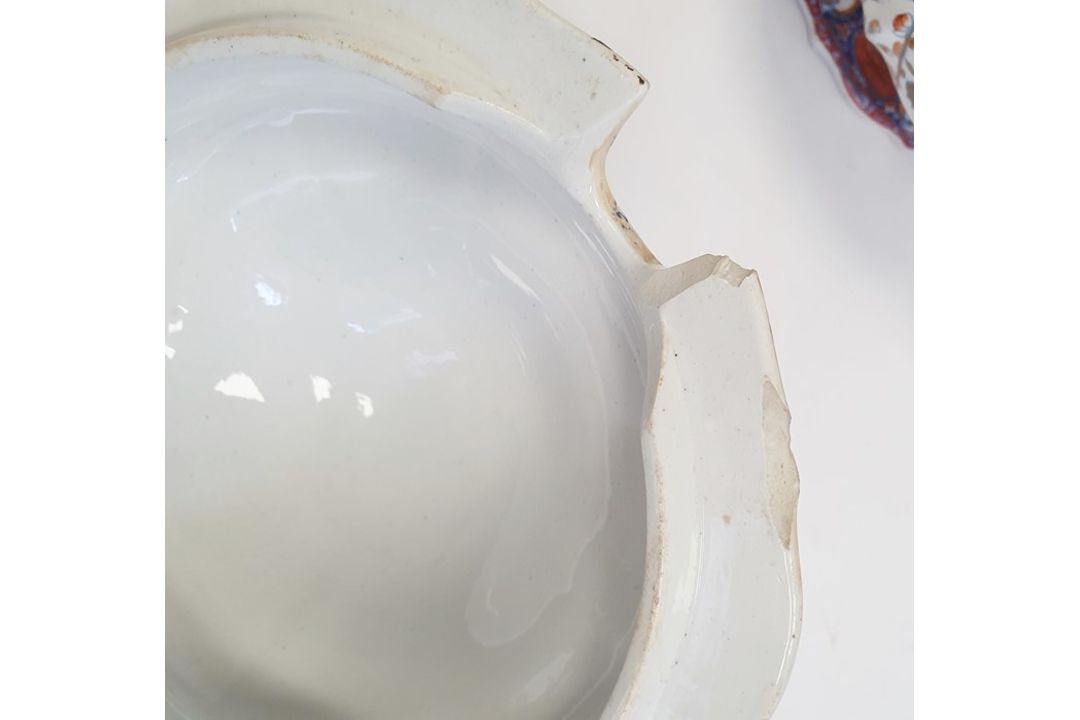 19th century Alcocks Indian ironstone two-handled soup tureen and cover and pair matching soup - Image 6 of 11