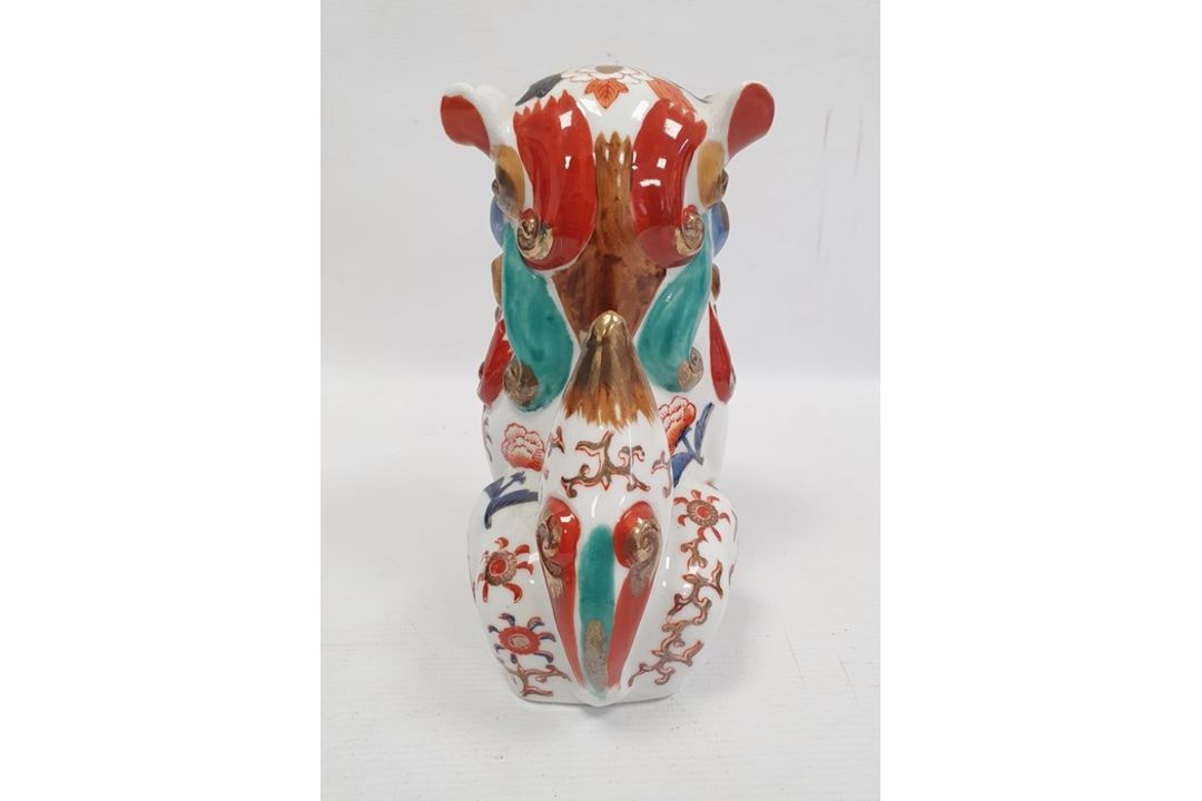 Chinese turquoise glazed model Buddhist lion,18cm high, two various bisque and partly glazed figures - Image 7 of 31